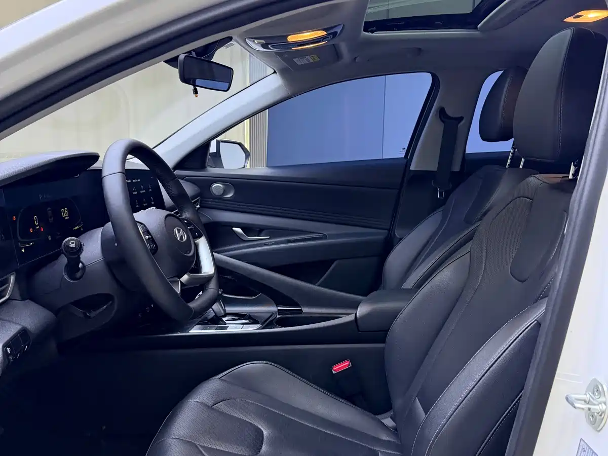 Hyundai Elantra, фото 26