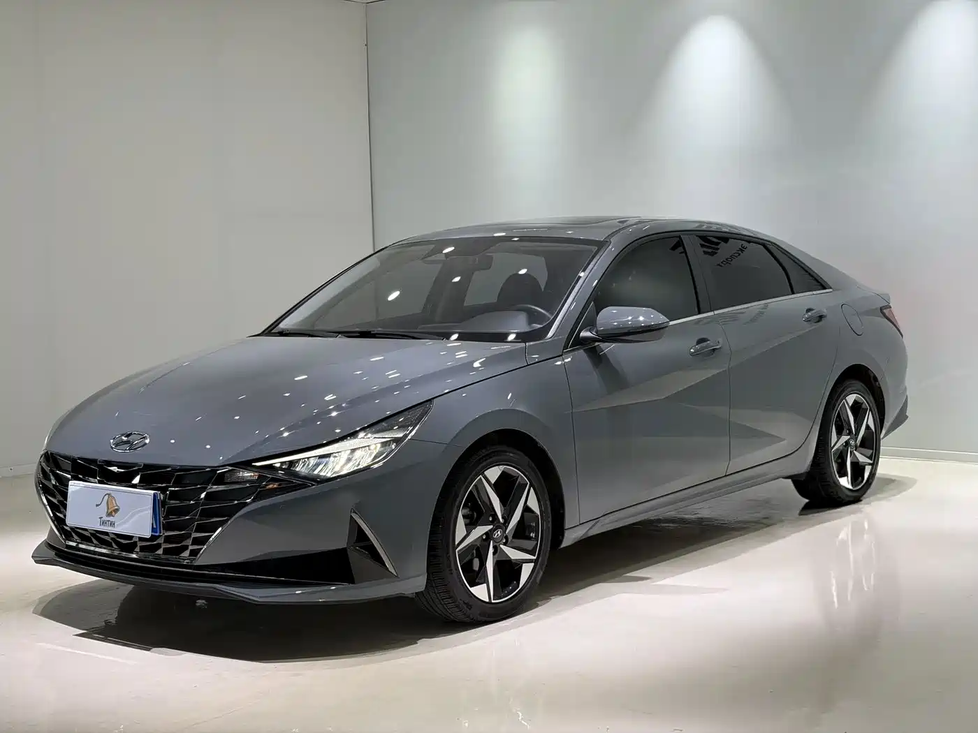 Hyundai Elantra, фото 1