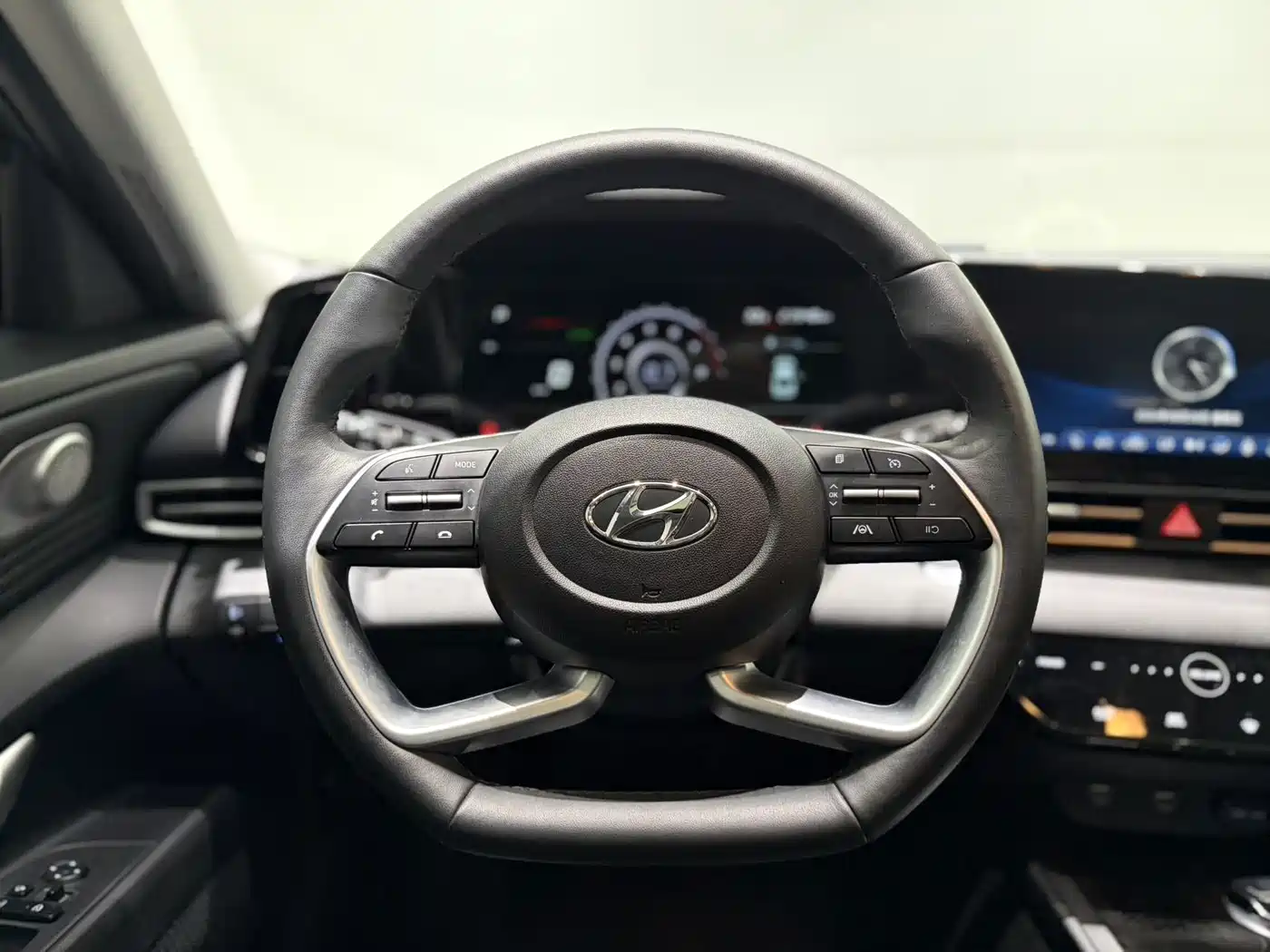Hyundai Elantra, фото 21