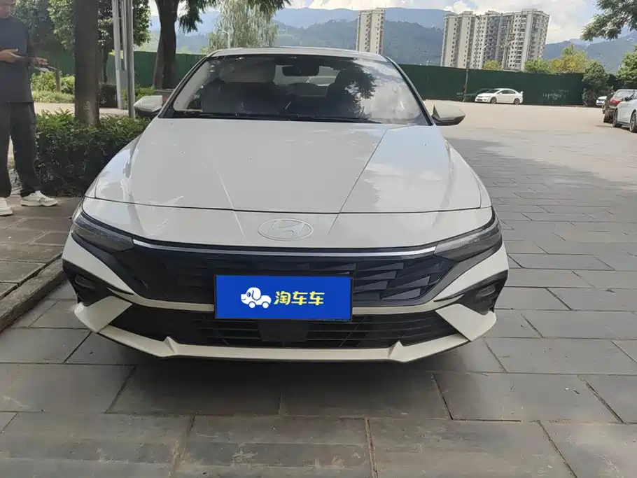 Hyundai Elantra, фото 2