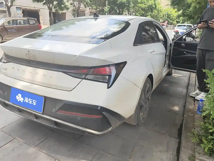 Hyundai Elantra, фото 9