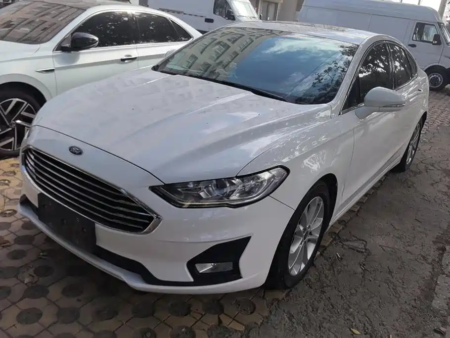 Ford Mondeo, фото 1