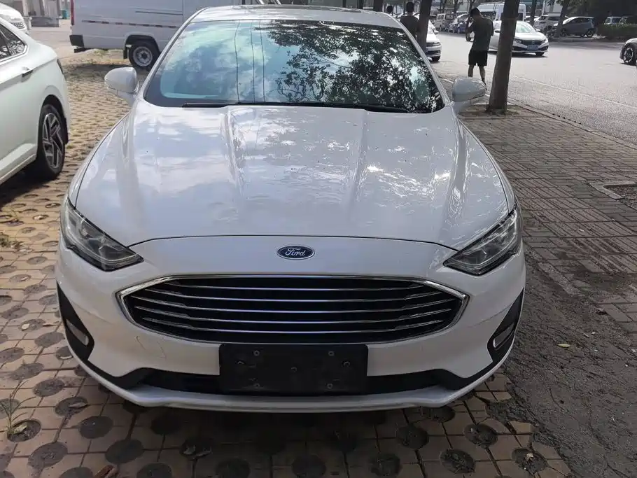 Ford Mondeo, фото 2