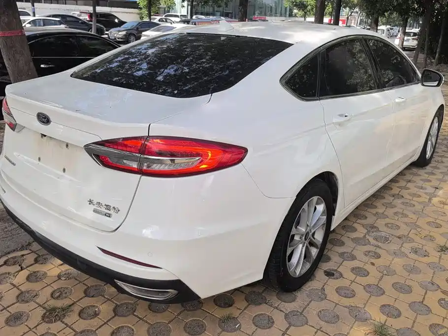 Ford Mondeo, фото 9