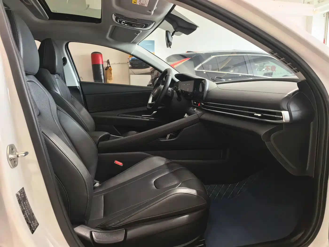 Hyundai Elantra, фото 8