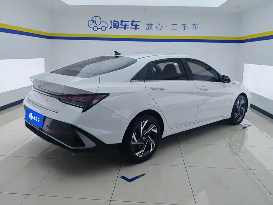 Hyundai Elantra, фото 9