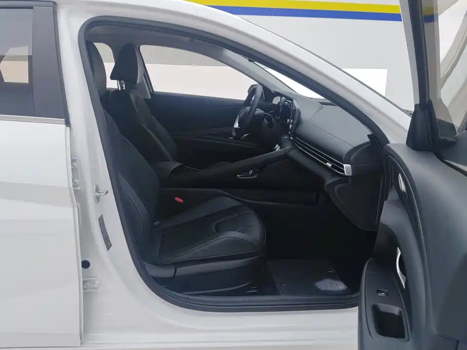 Hyundai Elantra, фото 14