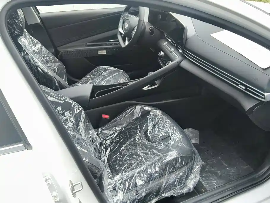 Hyundai Elantra, фото 14