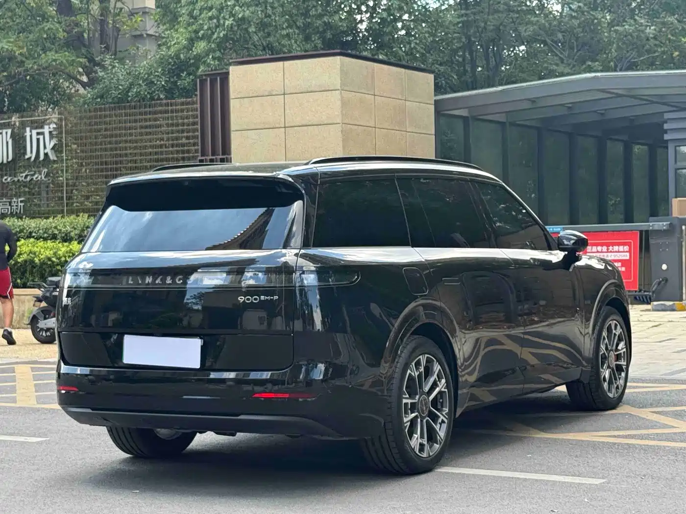 Lynk & Co 900, фото 4