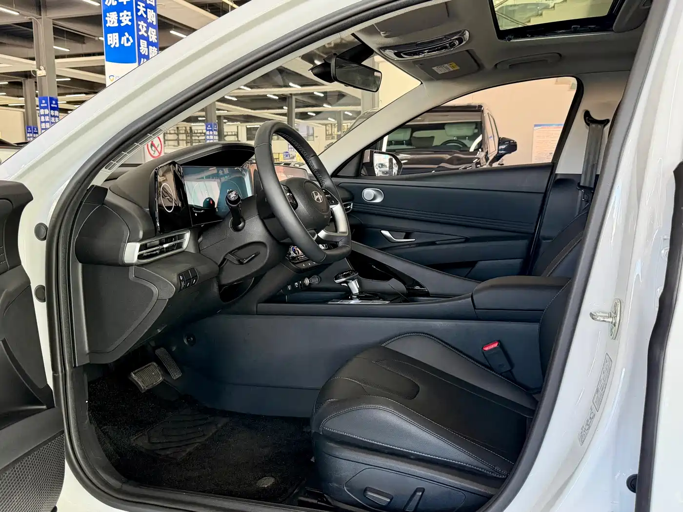 Hyundai Elantra, фото 9