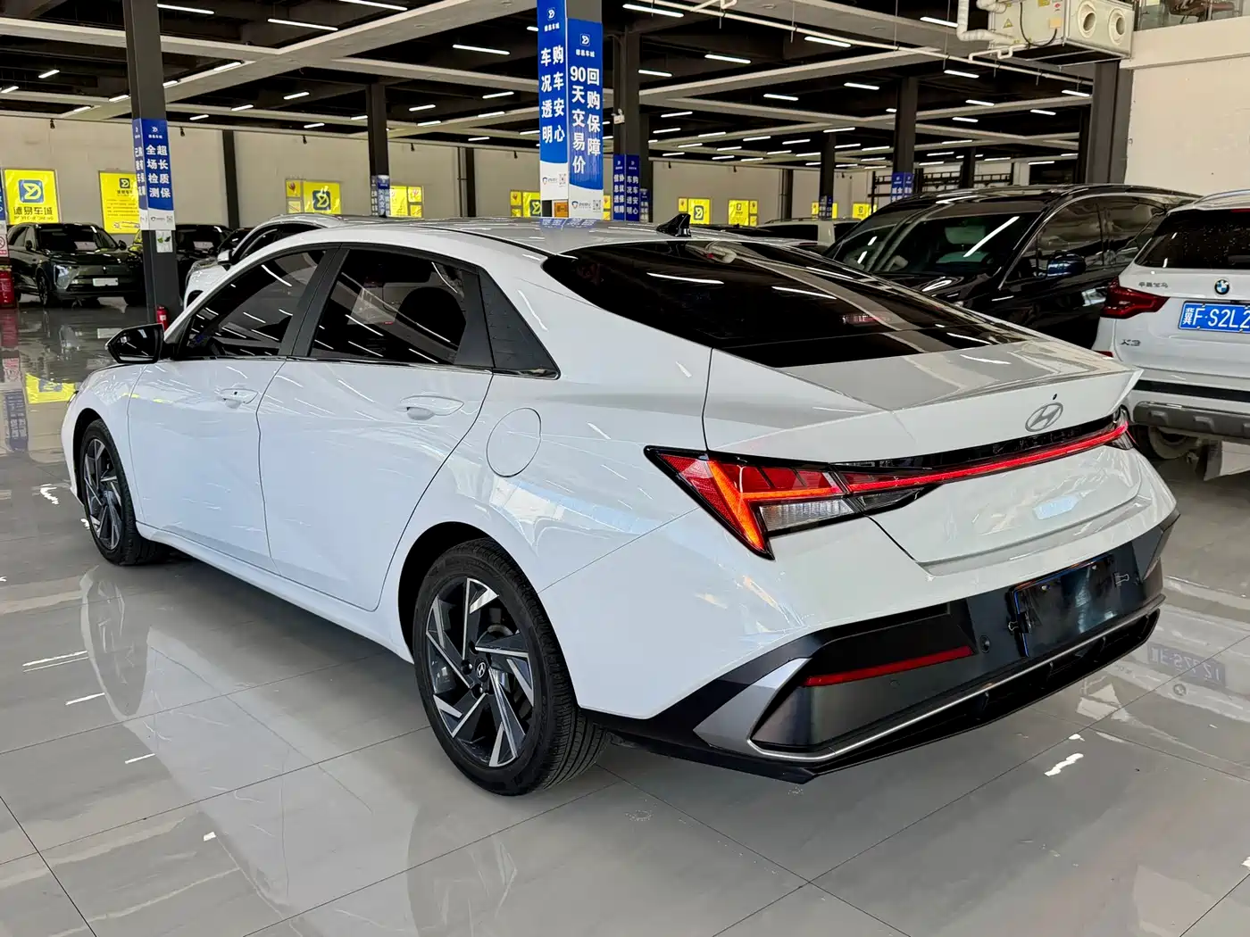 Hyundai Elantra, фото 13