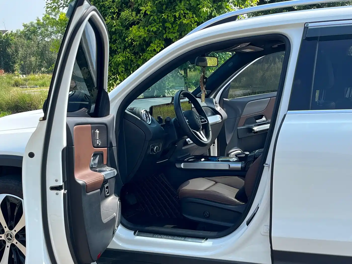 Mercedes-Benz GLB, фото 16