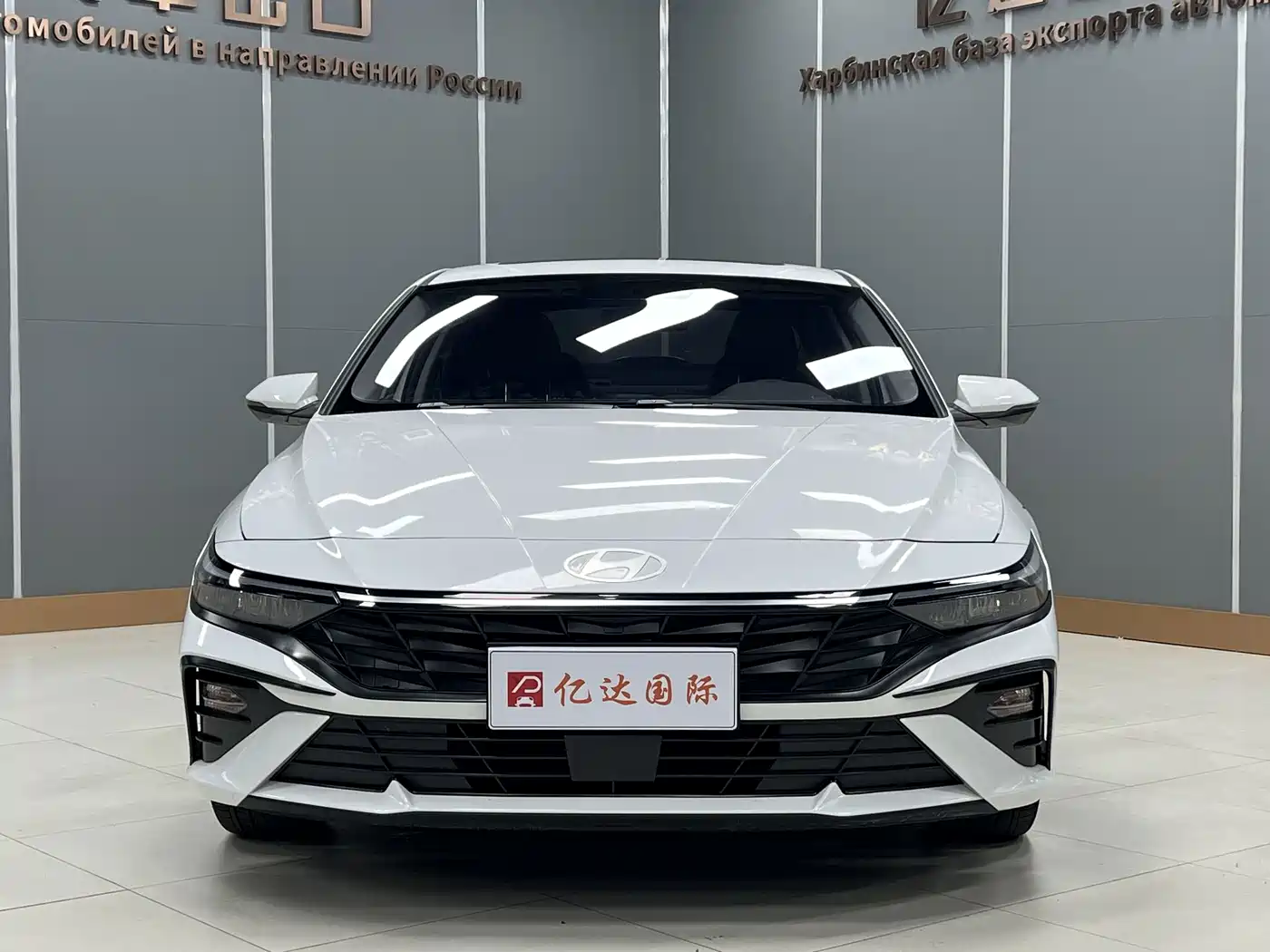 Hyundai Elantra, фото 2