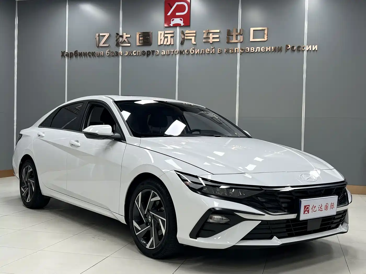 Hyundai Elantra, фото 13