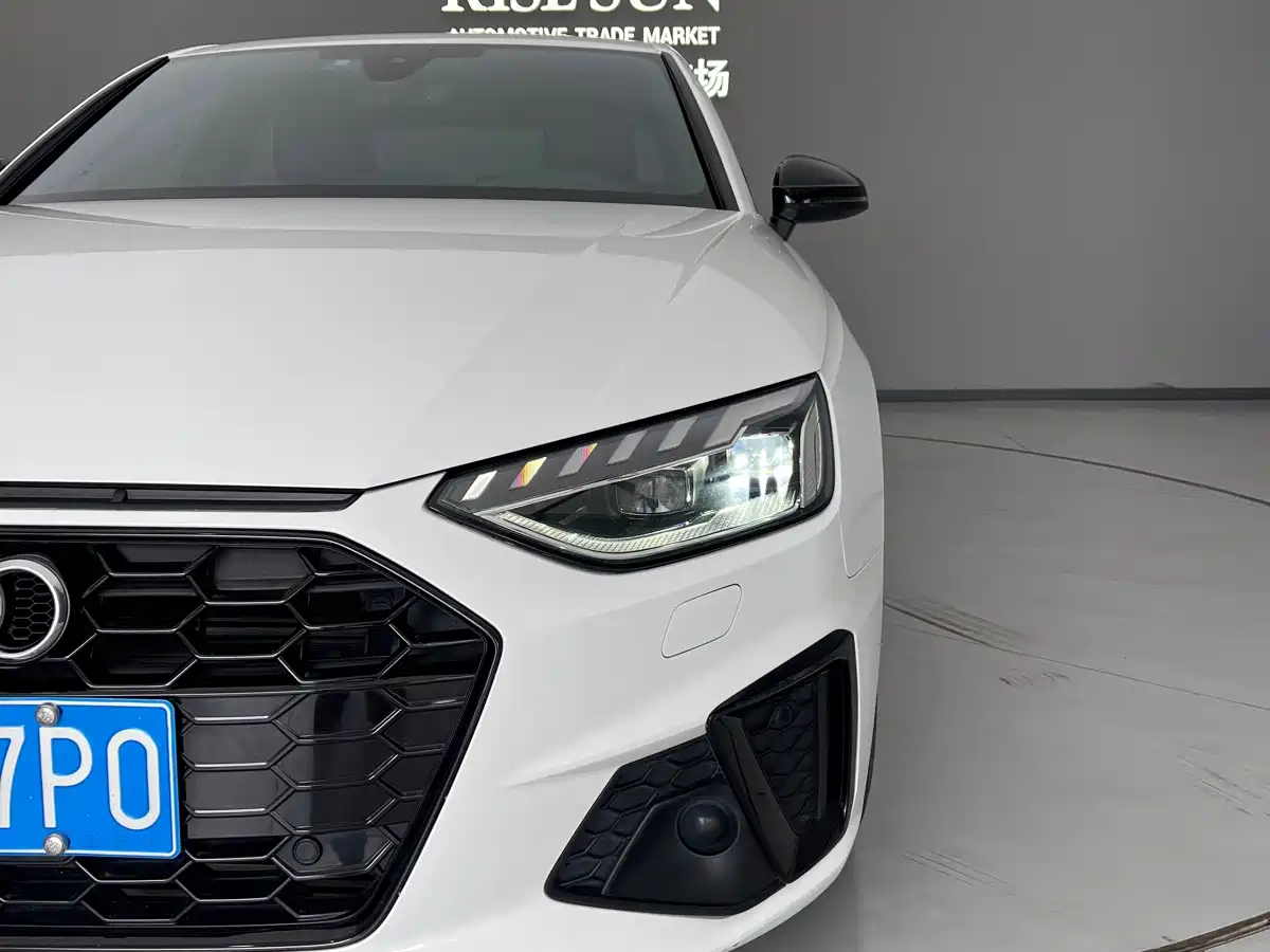 Audi A4L, фото 5
