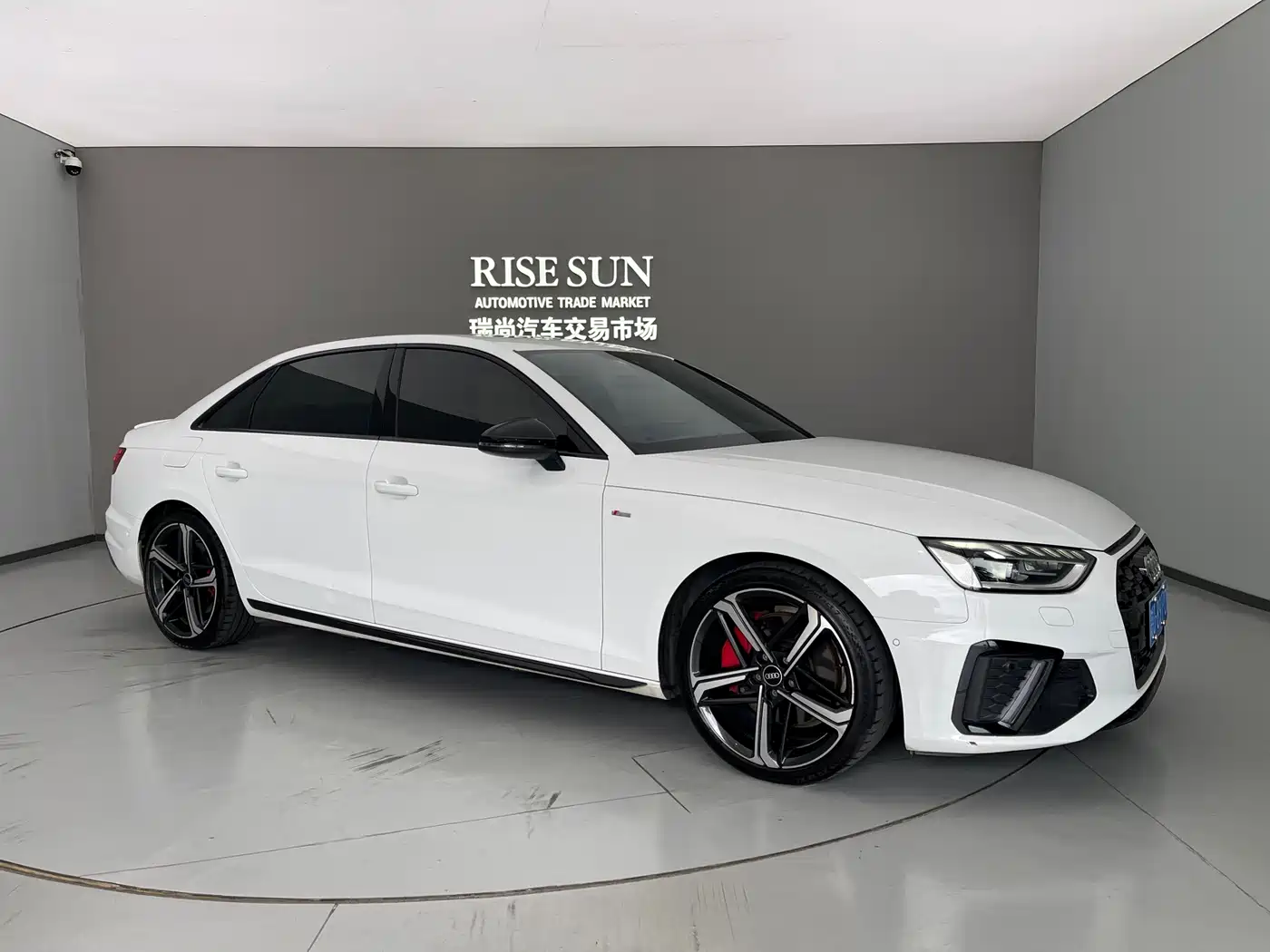 Audi A4L, фото 13