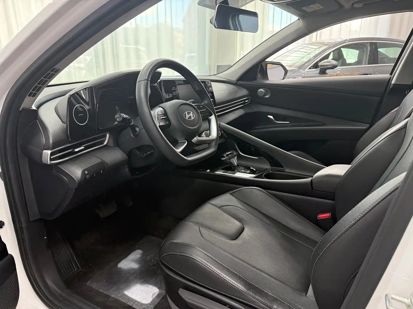 Hyundai Elantra, фото 11