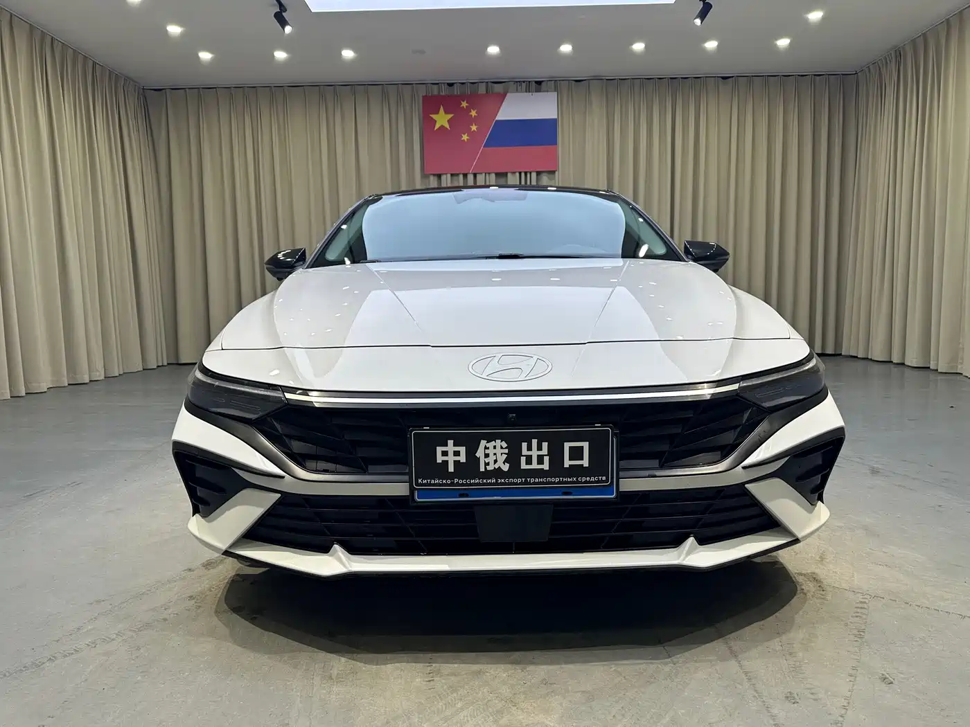 Hyundai Elantra, фото 2