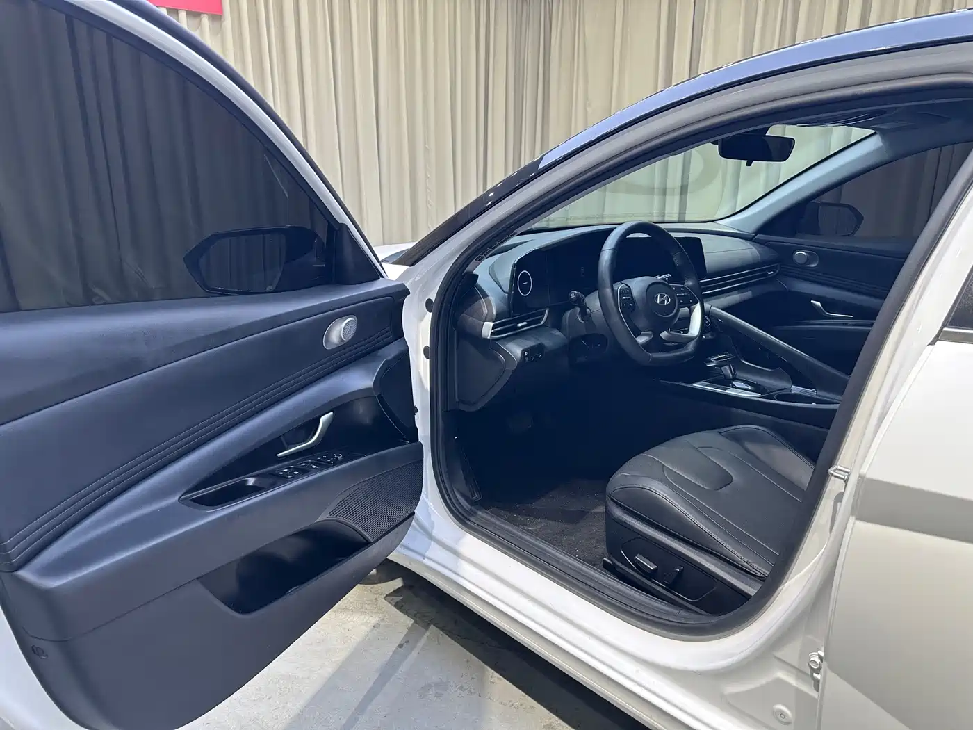Hyundai Elantra, фото 17