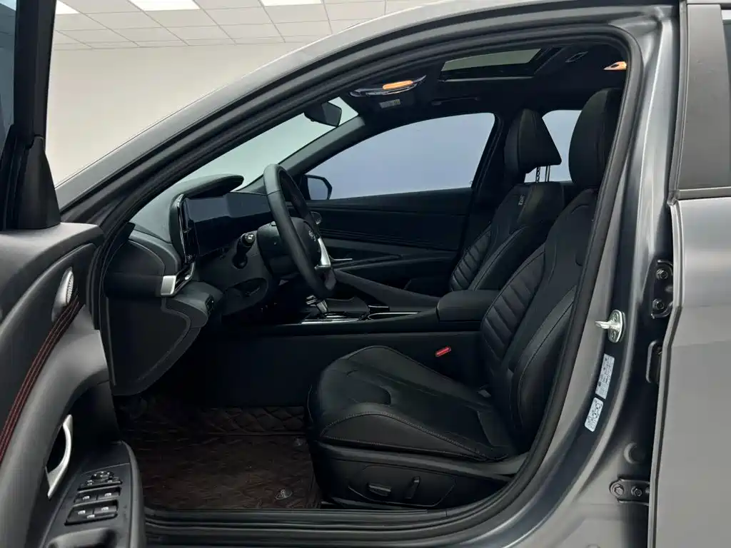 Hyundai Elantra, фото 16