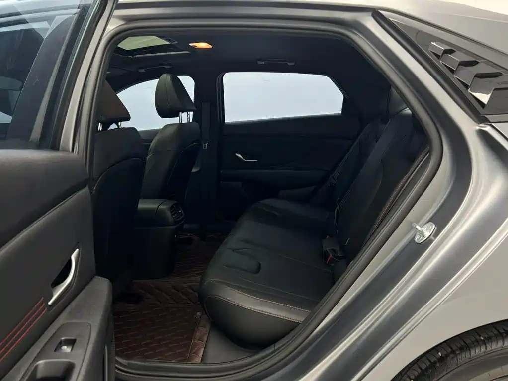 Hyundai Elantra, фото 18