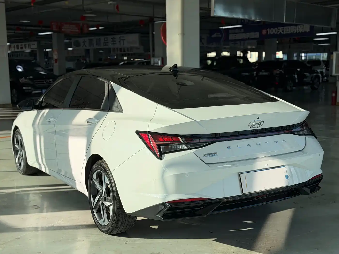 Hyundai Elantra, фото 17
