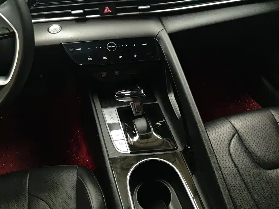 Hyundai Elantra, фото 8