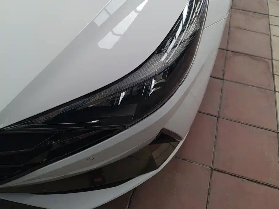 Hyundai Elantra, фото 11
