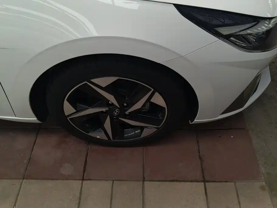 Hyundai Elantra, фото 12
