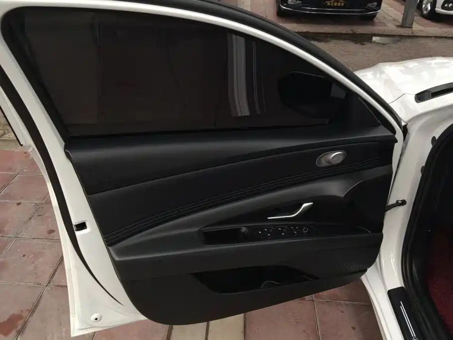 Hyundai Elantra, фото 13