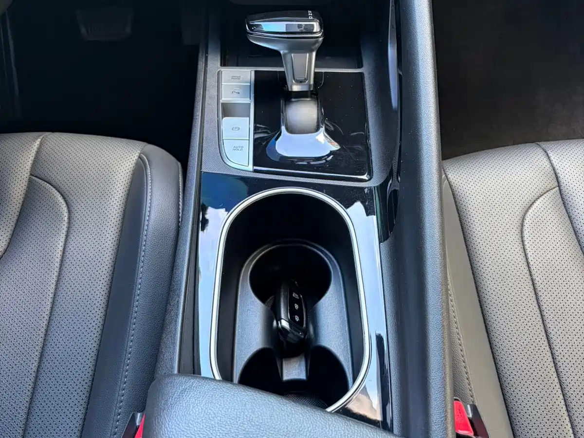 Hyundai Elantra, фото 22