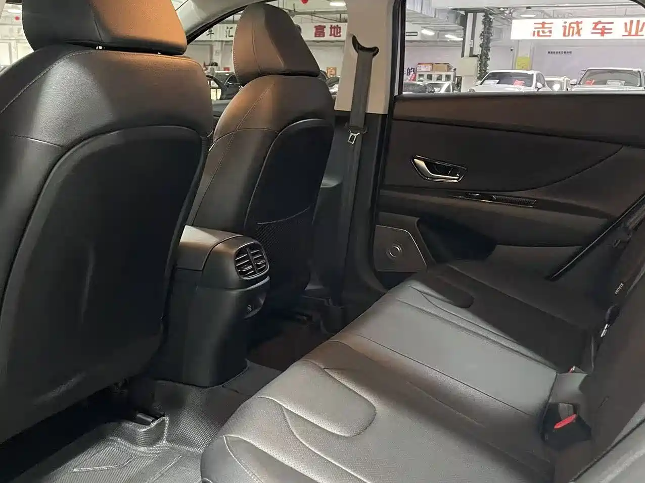 Hyundai Elantra, фото 9