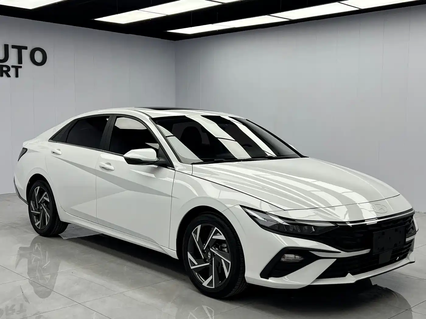 Hyundai Elantra, фото 13