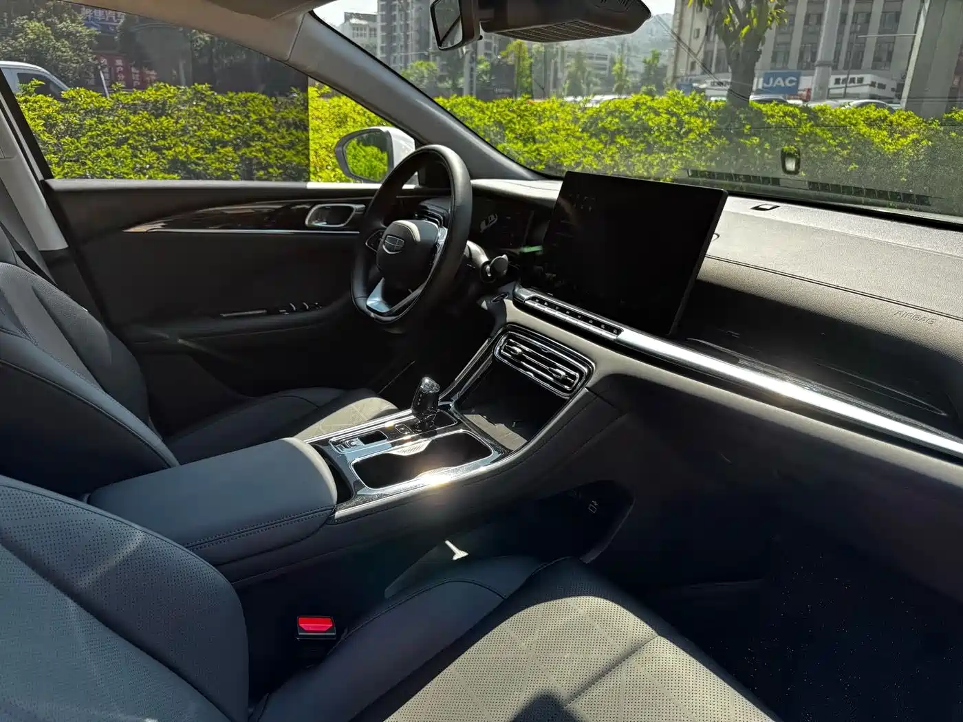 Geely Emgrand, фото 3