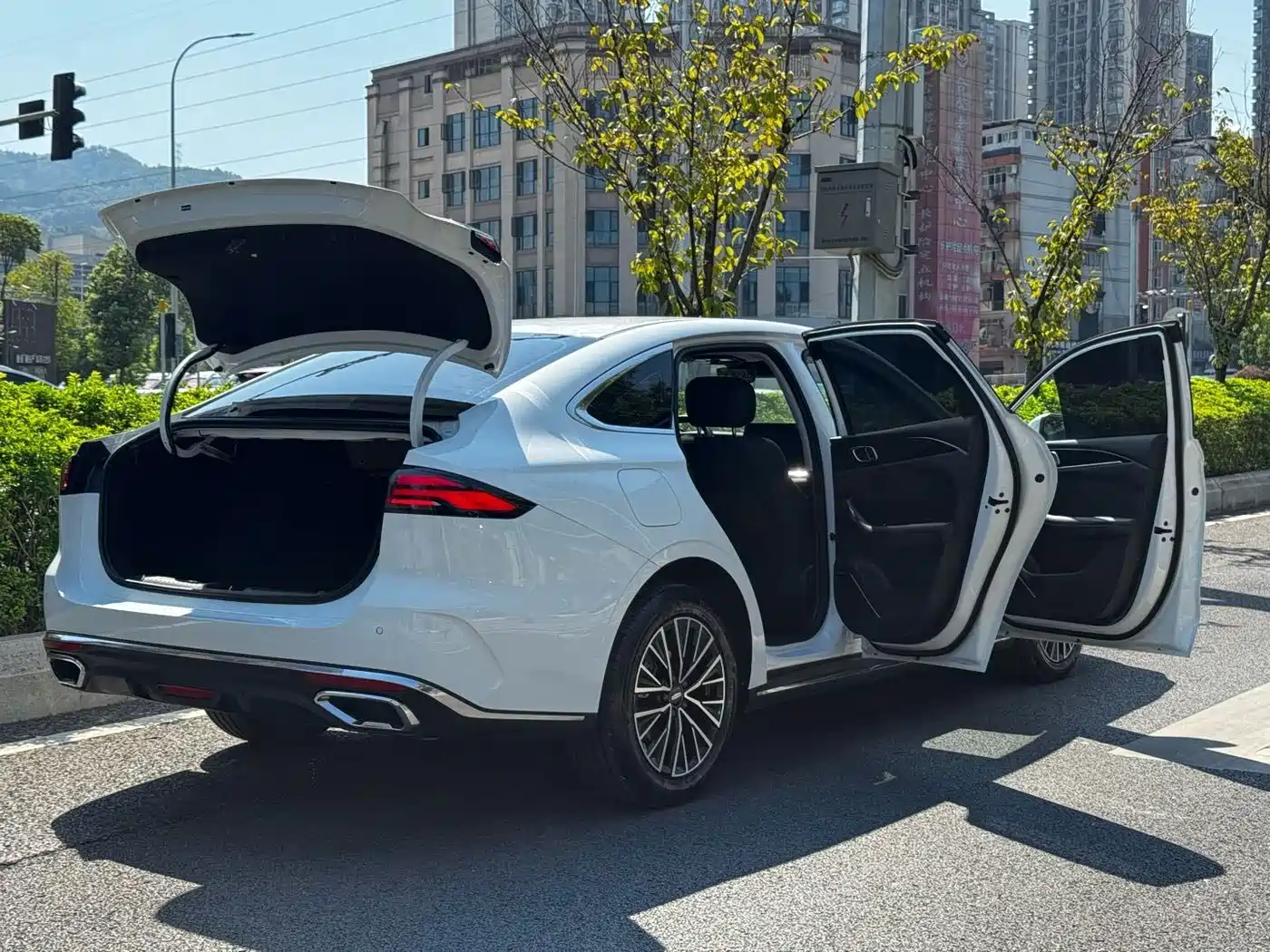 Geely Emgrand, фото 18