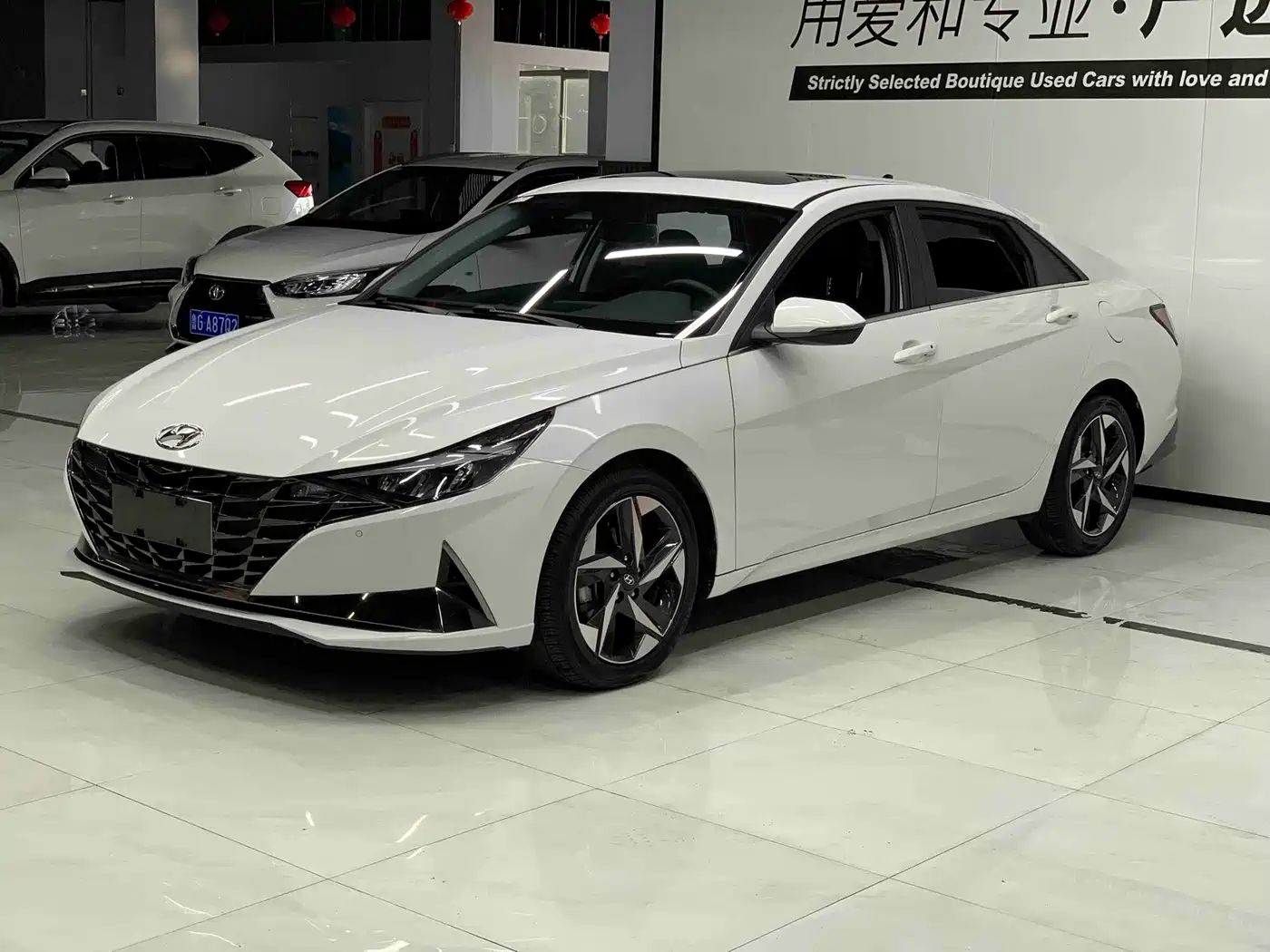 Hyundai Elantra, фото 1