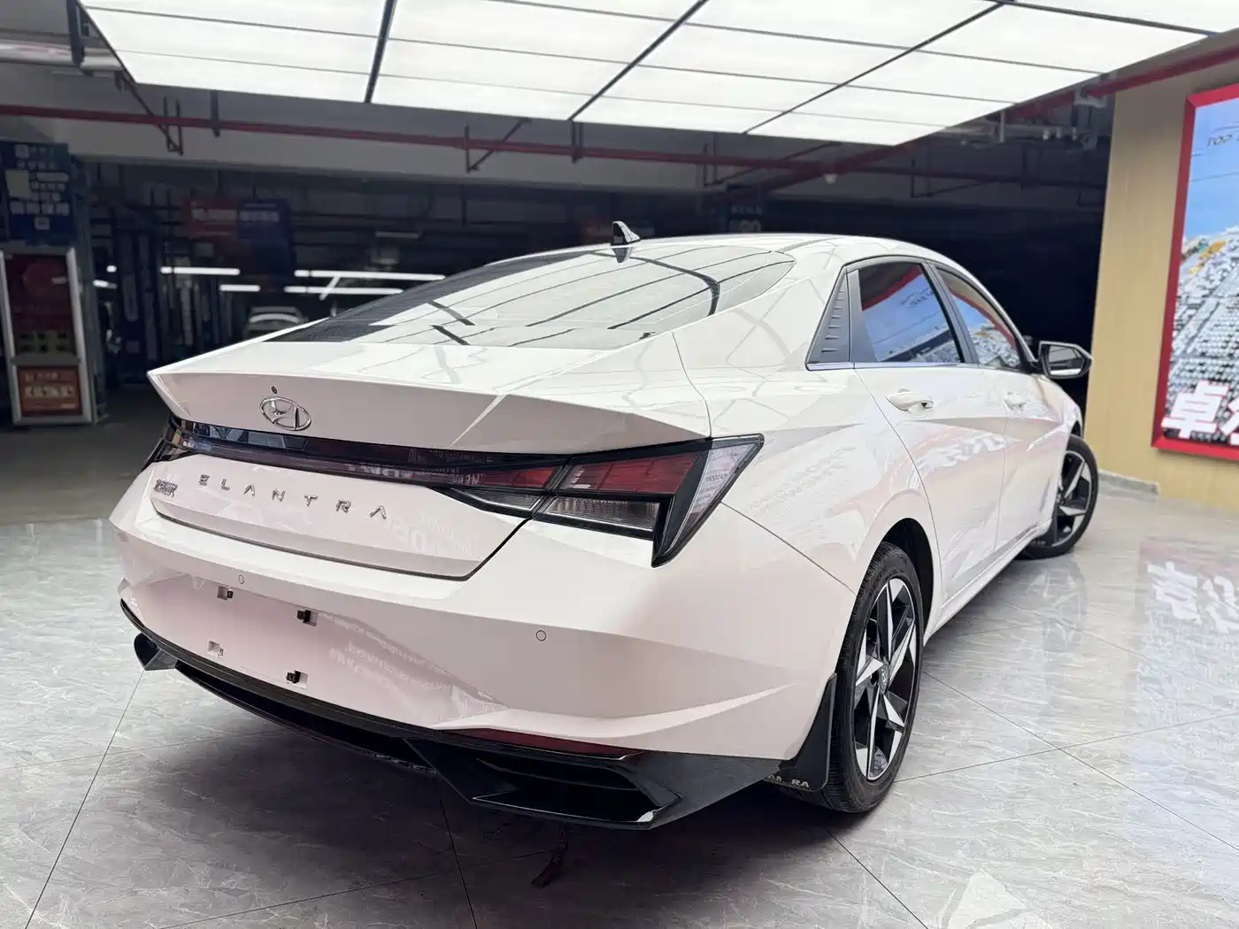 Hyundai Elantra, фото 16