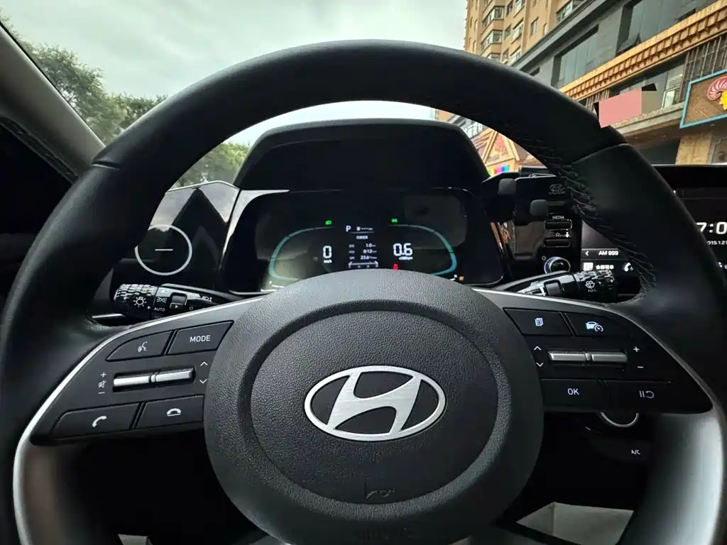 Hyundai Elantra, фото 8