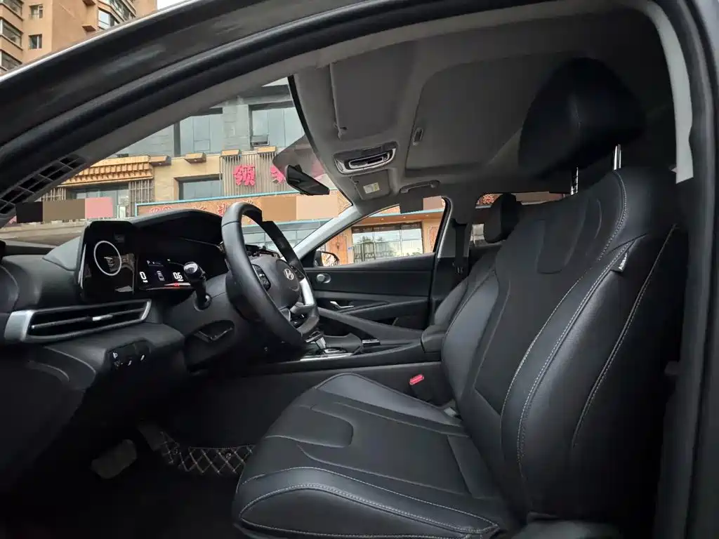 Hyundai Elantra, фото 11