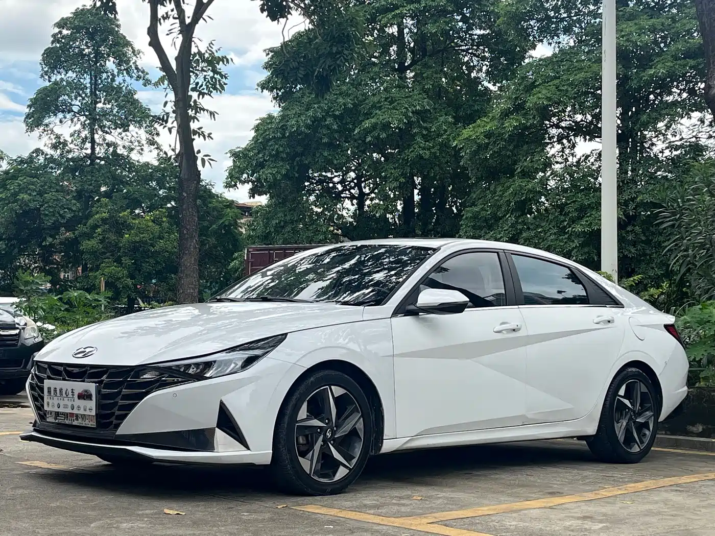 Hyundai Elantra, фото 1
