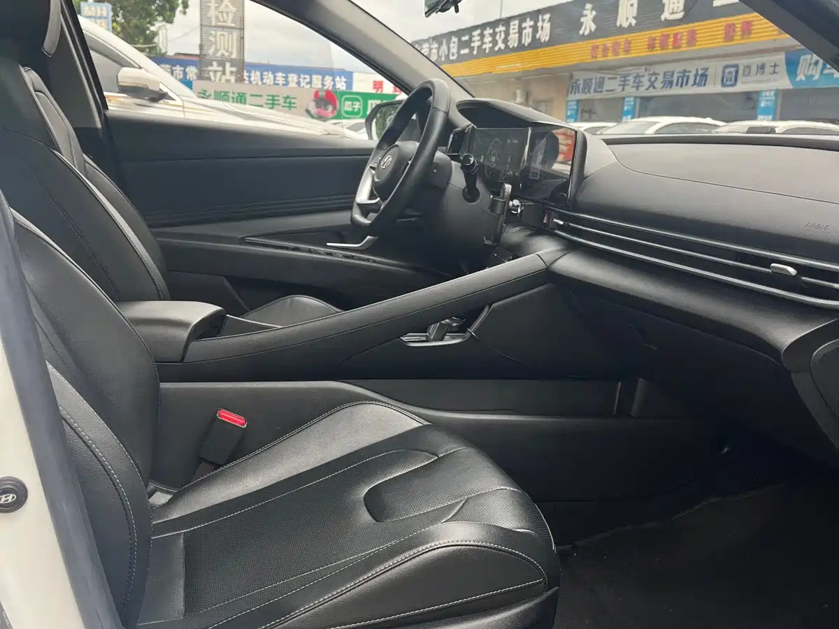Hyundai Elantra, фото 12