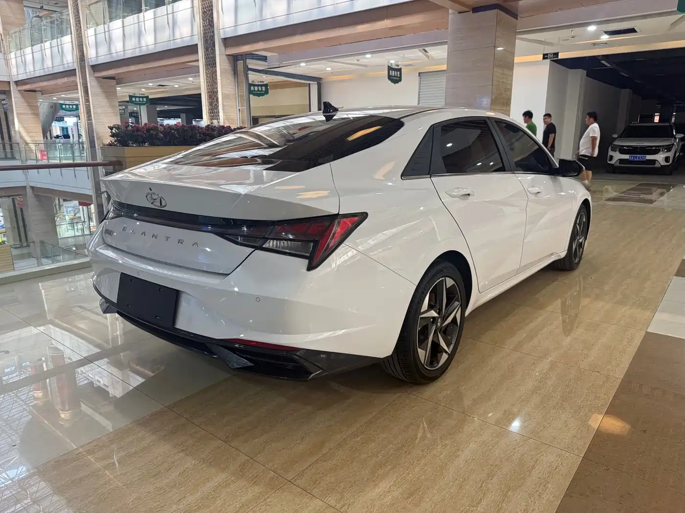 Hyundai Elantra, фото 2