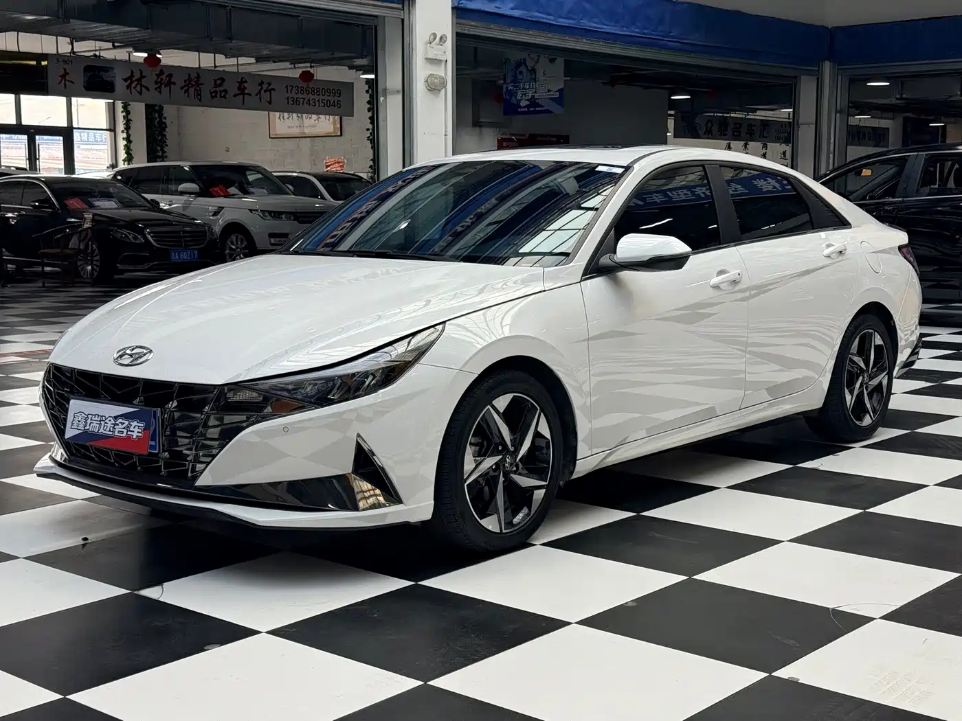 Hyundai Elantra, фото 1