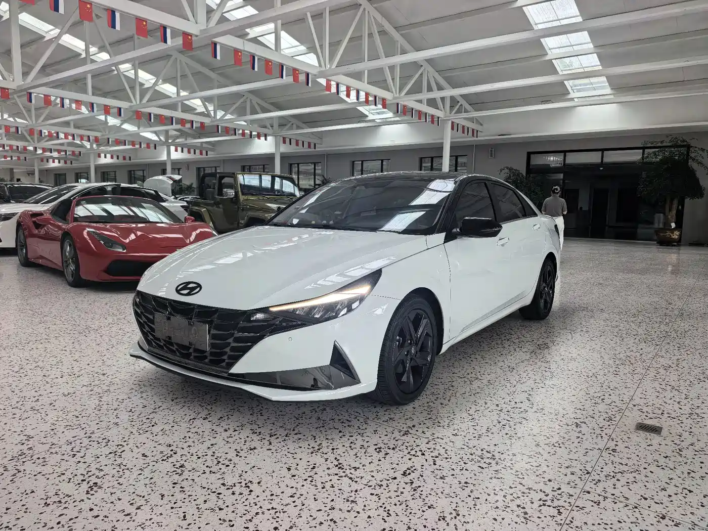 Hyundai Elantra, фото 1