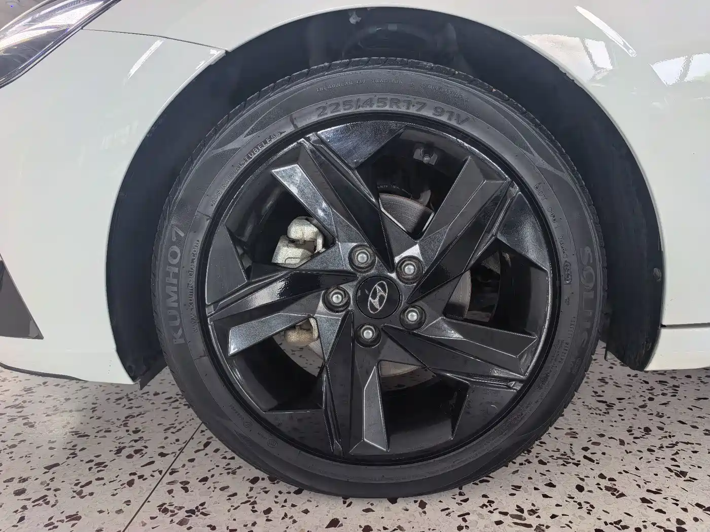 Hyundai Elantra, фото 15