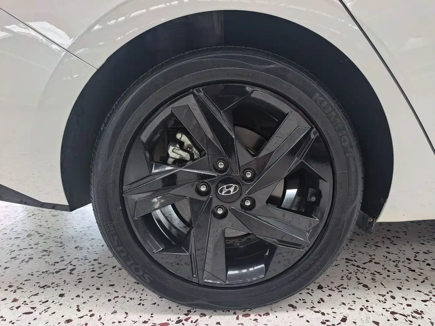 Hyundai Elantra, фото 17