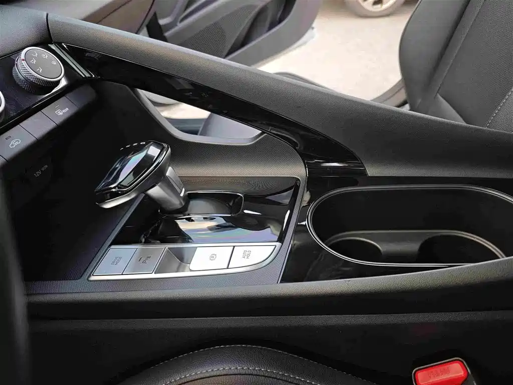 Hyundai Elantra, фото 6