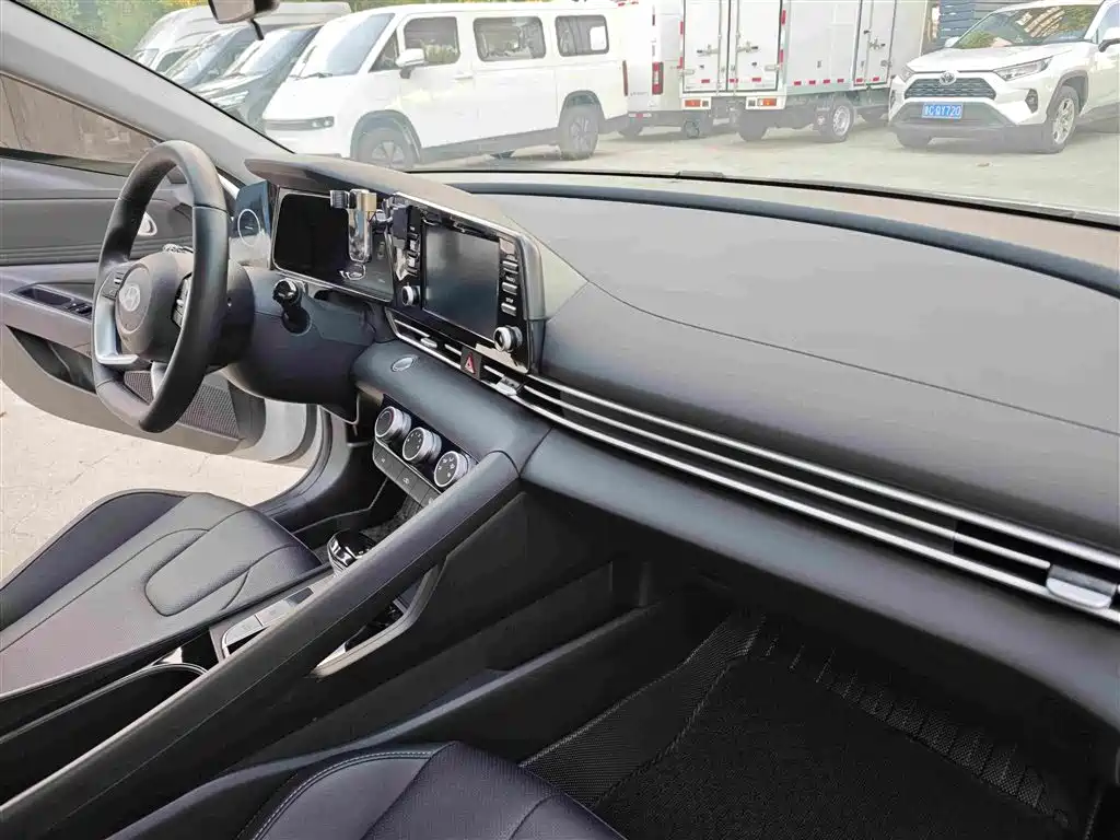 Hyundai Elantra, фото 16