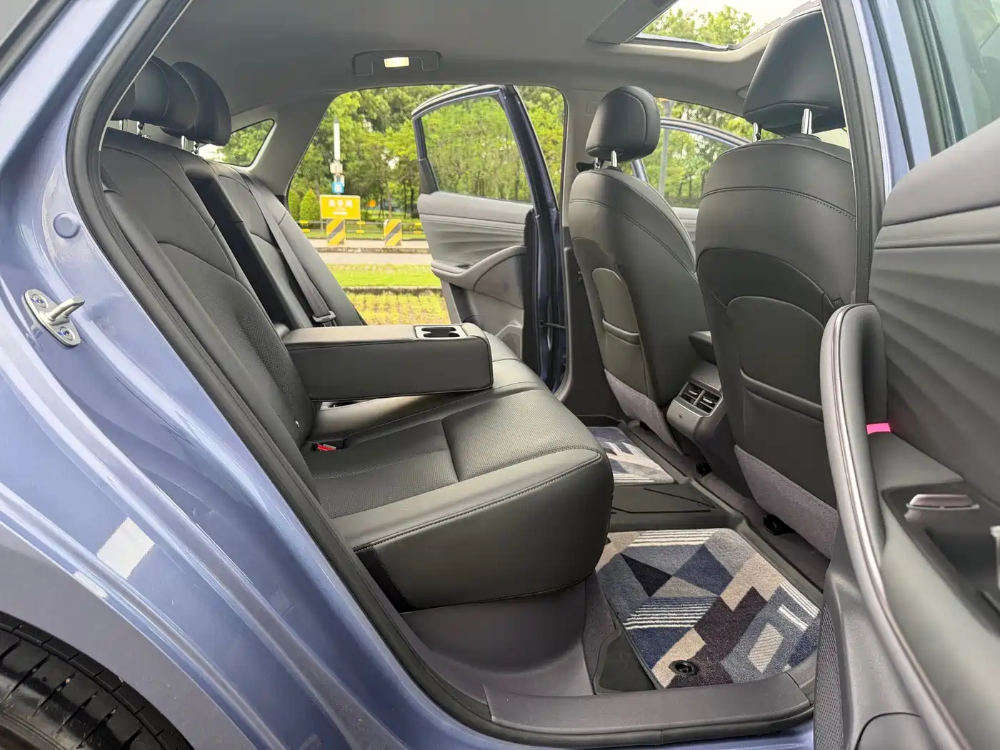 Nissan N6, фото 7