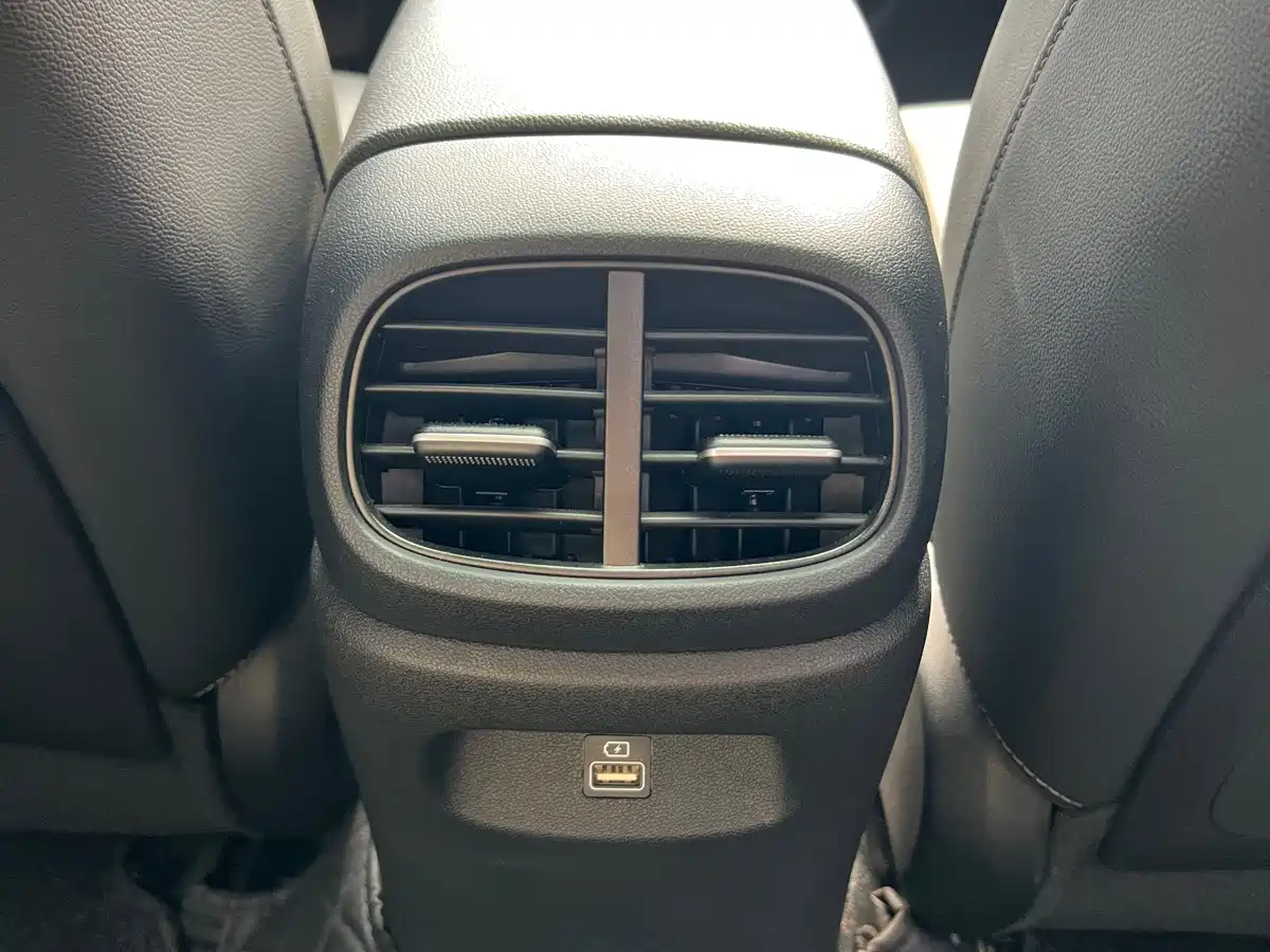 Hyundai Elantra, фото 11
